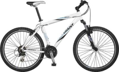 new Giant Rincon - photo courtesy http://www.giant-bicycles.com/